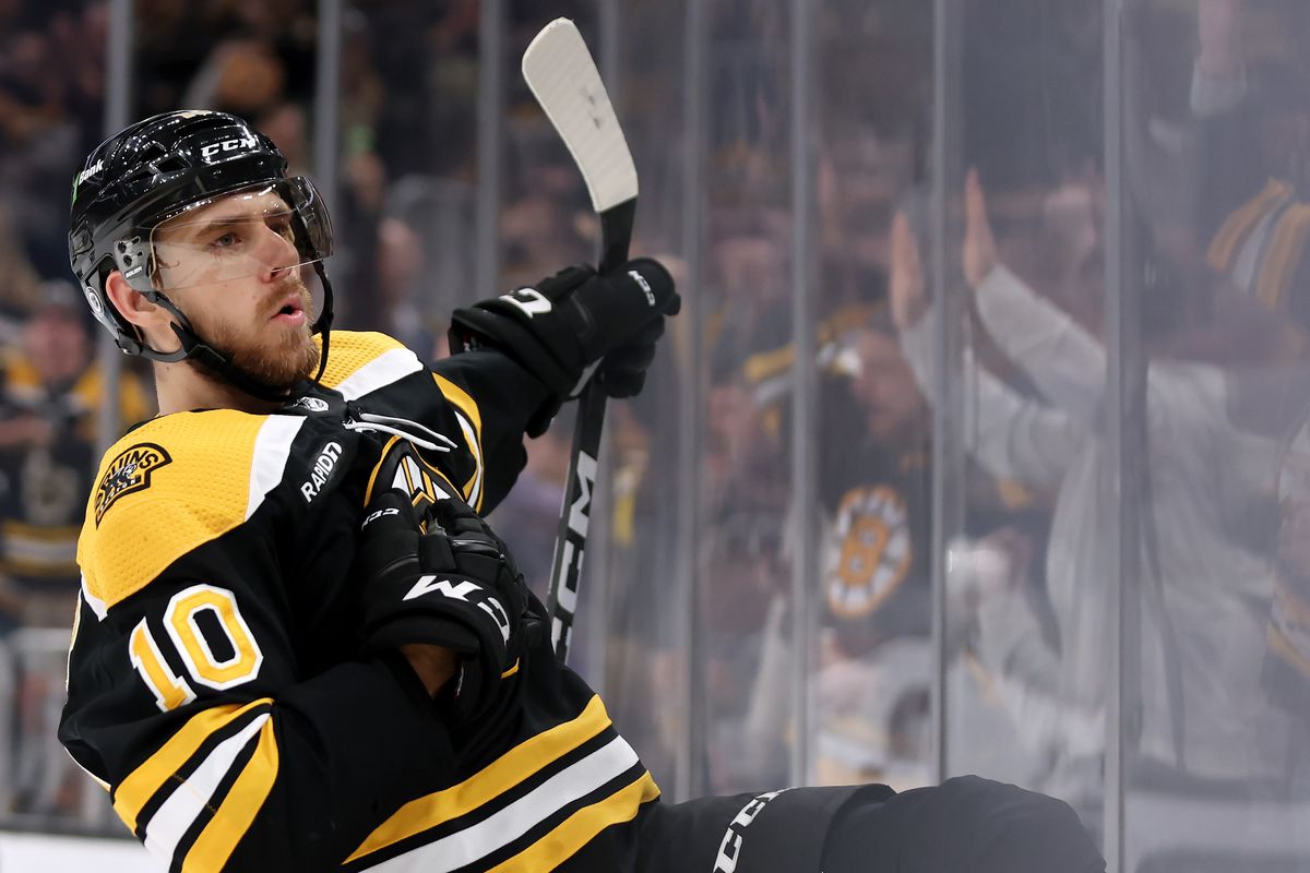 Chicago Blackhawks vs. Boston Bruins – 11/19/2022 Free Pick