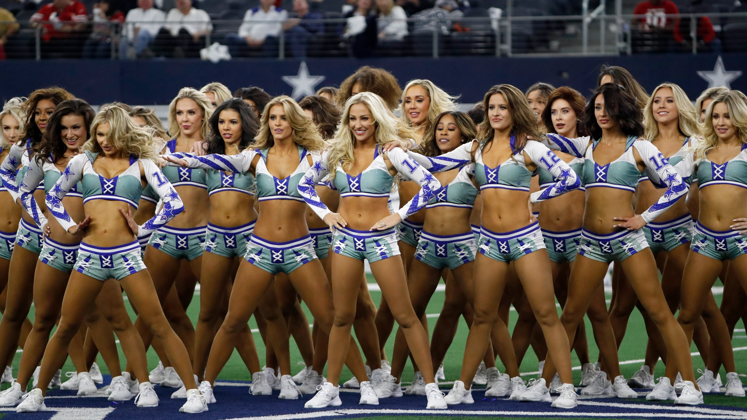 Best NFL Wild Card Weekend Gambling Picks - Expert Handicappers - Sportsbooks