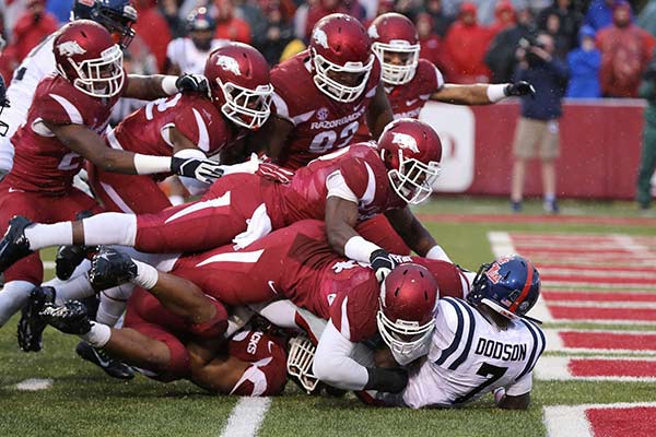 WKU Hilltoppers vs. Arkansas Razorbacks - 11/9/2019 Free Pick & CFB Betting Prediction