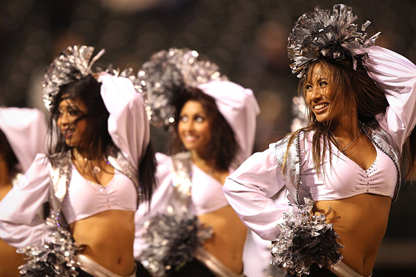 Minnesota vs. Oakland - 11-15-2015 Free Pick & NFL Handicapping Lines Preview