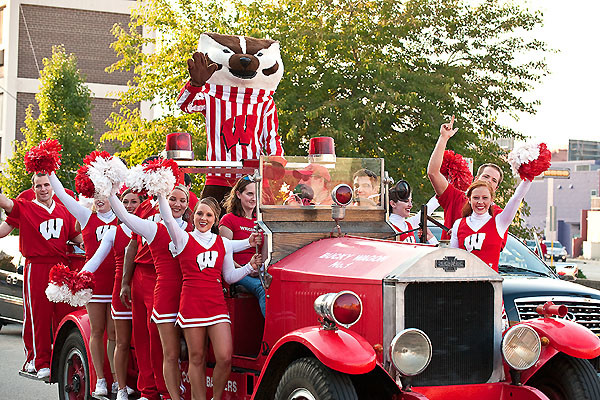 Western Michigan Broncos vs. Wisconsin Badgers - 1/2/2016 Free Pick & CFB Betting Prediction