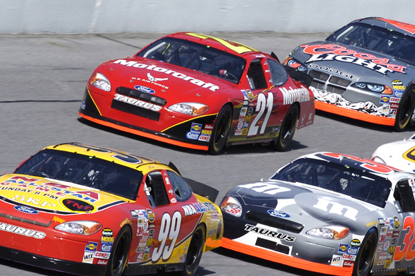 2015 AAA 400 - 10-4-2015 FREE NASCAR Pick & Race Handicapping Lines Preview