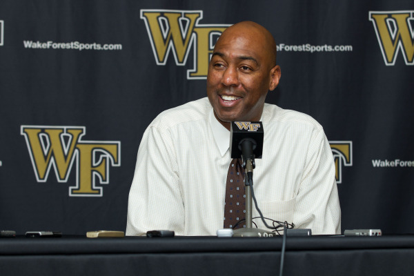 Arkansas vs. Wake Forest - 12-4-2015 Free Pick & CBB Handicapping Lines Preview