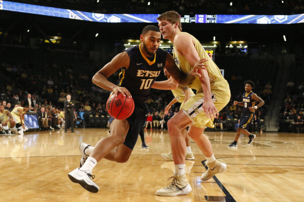 Oakland Golden Grizzlies vs. East Tennessee State Buccaneers - 3/29/2016 Free Pick & Vegas 16 Betting Prediction