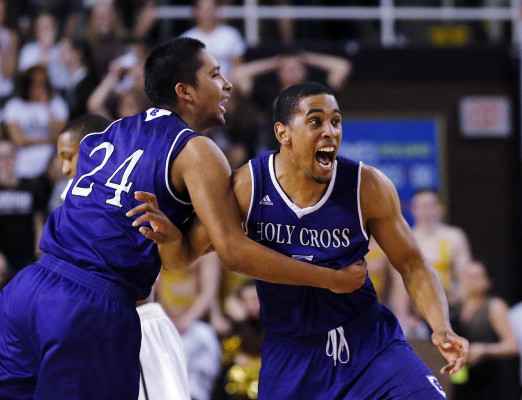 Holy Cross Crusaders vs. Massachusetts Minutemen – 12/4/2018 Free Pick & CBB Betting Prediction