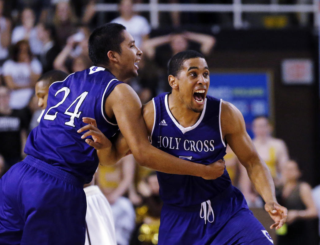 Southern Jaguars vs. Holy Cross Crusaders - 3/16/2016 Free Pick & CBB Betting Prediction
