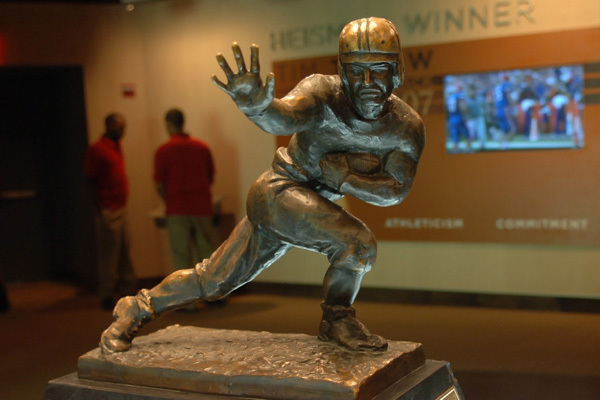 Heisman Trophy Picks: 2016/17 NCAA Football Futures Odds Preview