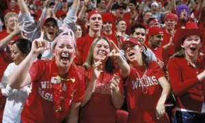 Iowa Hawkeyes vs. Wisconsin Badgers – 3/2/2017 Free Pick & CBB Betting Prediction