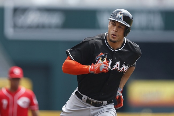 2017 Home Run Leader Odds | MLB Betting Preview & Predictions