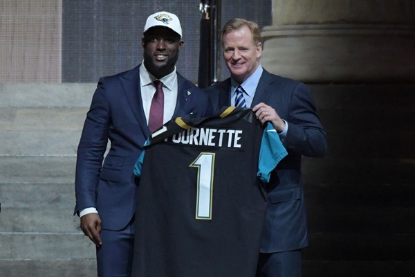 2018 NFL Offensive Rookie of The Year Predictions - Football Futures Betting Odds