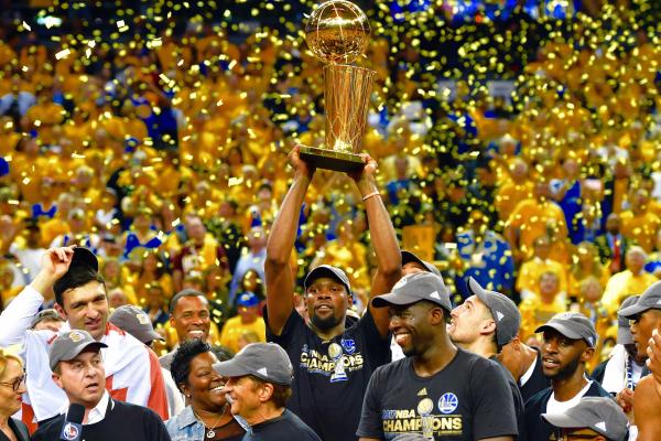 Golden State Warriors Predictions & 2017 NBA Futures Gambling Odds