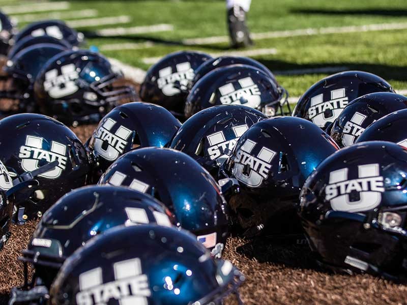 Wyoming Cowboys vs. Utah State Aggies - 11/16/2019 Free Pick & CFB Betting Prediction