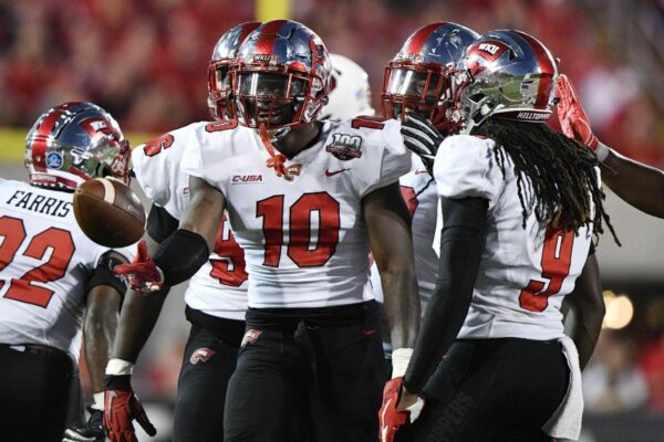Louisville Cardinals vs. Western Kentucky Hilltoppers 9/14/19 Free Pick & CFB Betting Prediction