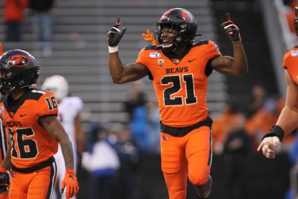 Oregon State Beavers vs. Washington Huskies - 11/04/2022 Free Pick & CFB Betting Prediction