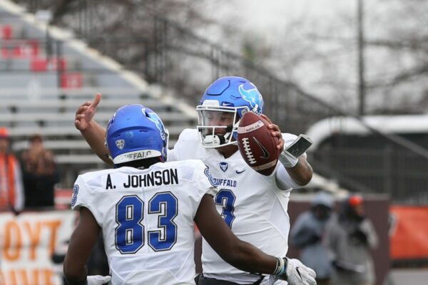 Buffalo Bulls vs. UMass Minutemen - 10/15/2022 Free Pick & CFB Prediction