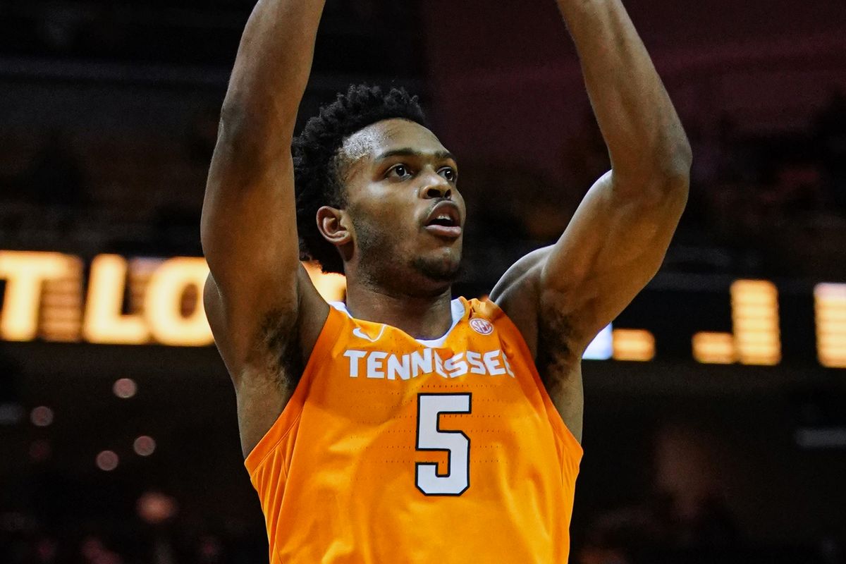Tennessee Volunteers vs. Georgia Bulldogs – 1/15/2020 Free Pick & CBB Betting Prediction
