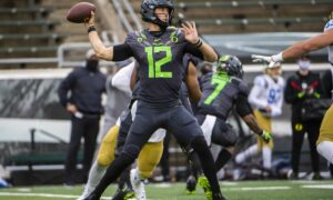 Oregon Ducks Vs. USC Trojans