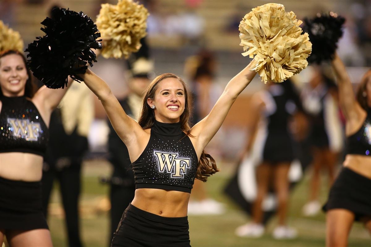 N.C State Wolfpack vs. Wake Forest Demon Deacons - 11/13/2021 Free Pick & CFB Betting Prediction