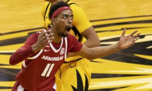 Kentucky Wildcats vs. Arkansas Razorbacks – 2/26/2022 Free Pick & CBB Betting Prediction