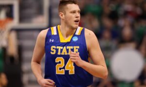 South Dakota State Jackrabbits vs North Dakota State Bison 2/19/21