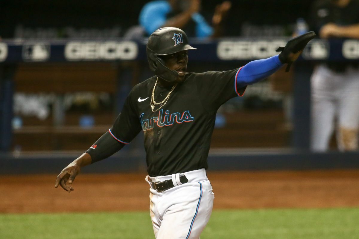 Miami Marlins vs. Cincinnati Reds - 8/22/2021 Free Pick & MLB Betting Prediction
