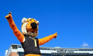 Florida Gators vs. Missouri Tigers 11/18/2023 Free Pick & CFB Betting Prediction