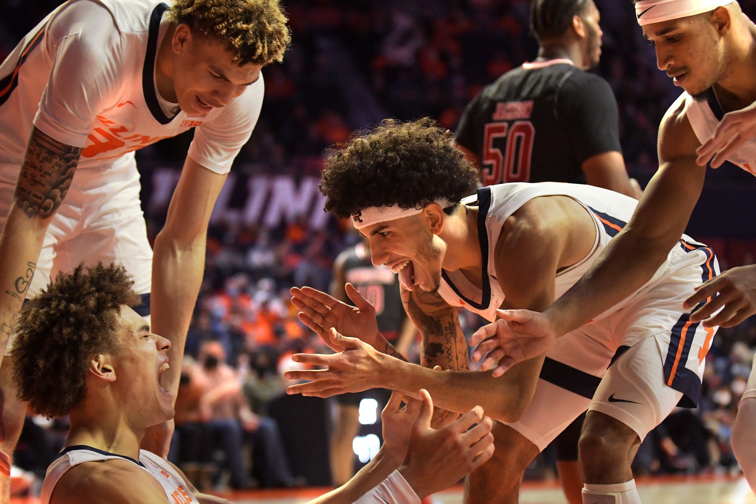 Illinois Fighting Illini vs. Marquette Golden Eagles – 11/15/2021 Free Pick & CBB Betting Prediction