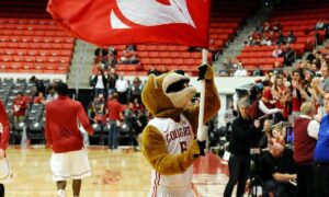 Santa Clara Broncos vs. Washington State Cougars – 3/15/2022 Free Pick & CBB Betting Prediction