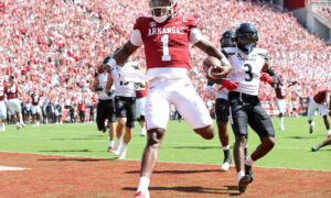 BYU Cougars vs. Arkansas Razorbacks 9/16/2023 Free Pick & CFB Betting Prediction