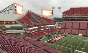 Kentucky Wildcats vs. Louisville Cardinals 11/25/2023 Free Pick & CFB Betting Prediction