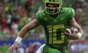 North Carolina Tar Heels vs. Oregon Ducks - 12/28/2022 Free Pick & CFB Betting Prediction