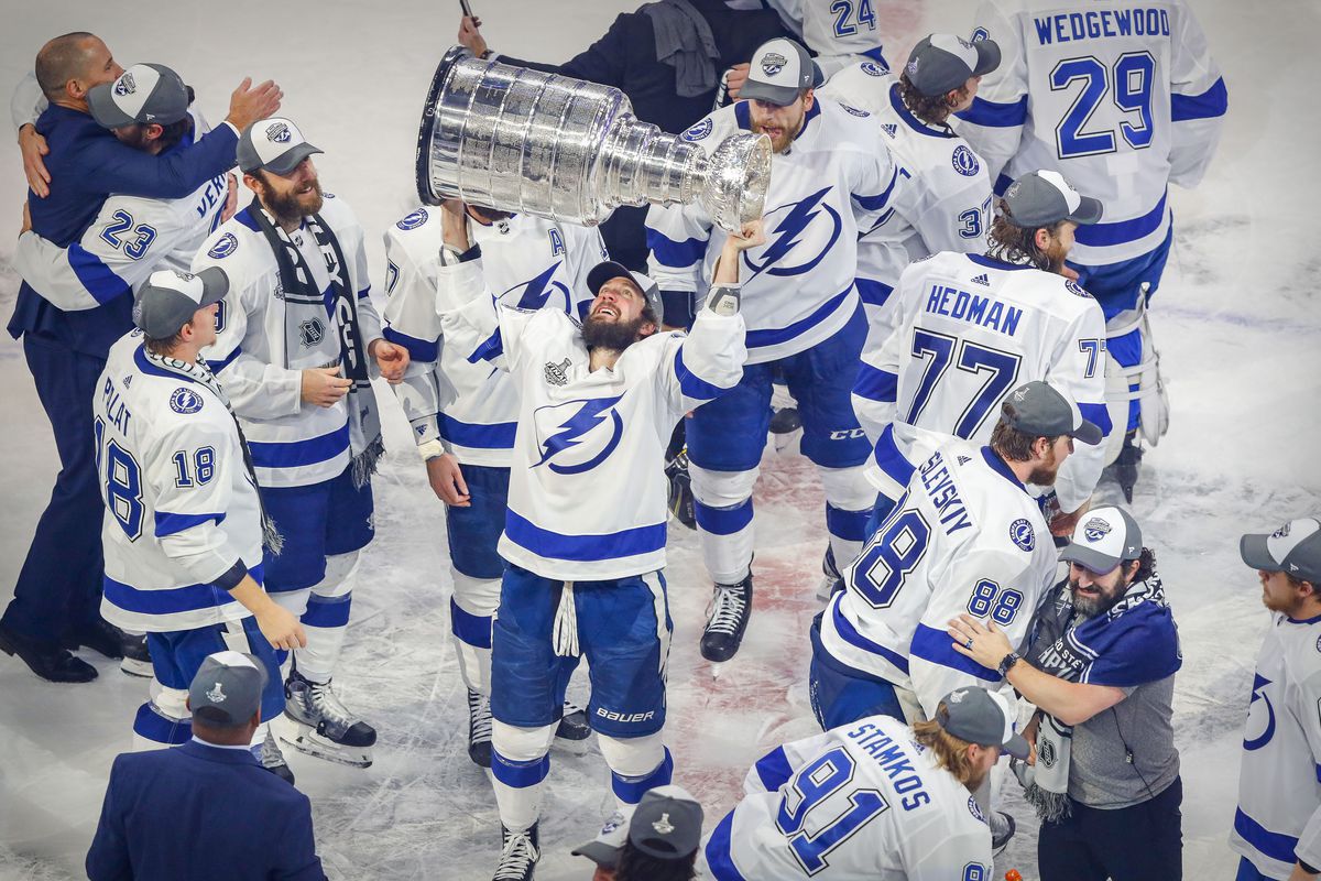 Calgary Flames vs. Tampa Bay Lightning Free Pick & NHL Betting Prediction, 11/26/25
