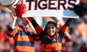Alabama Crimson Tide vs. Auburn Tigers Free Pick & CFB Betting Prediction, 11/29/25