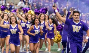 Illinois Fighting Illini vs. Washington Huskies Free Pick & CFB Betting Prediction, 10/25/25
