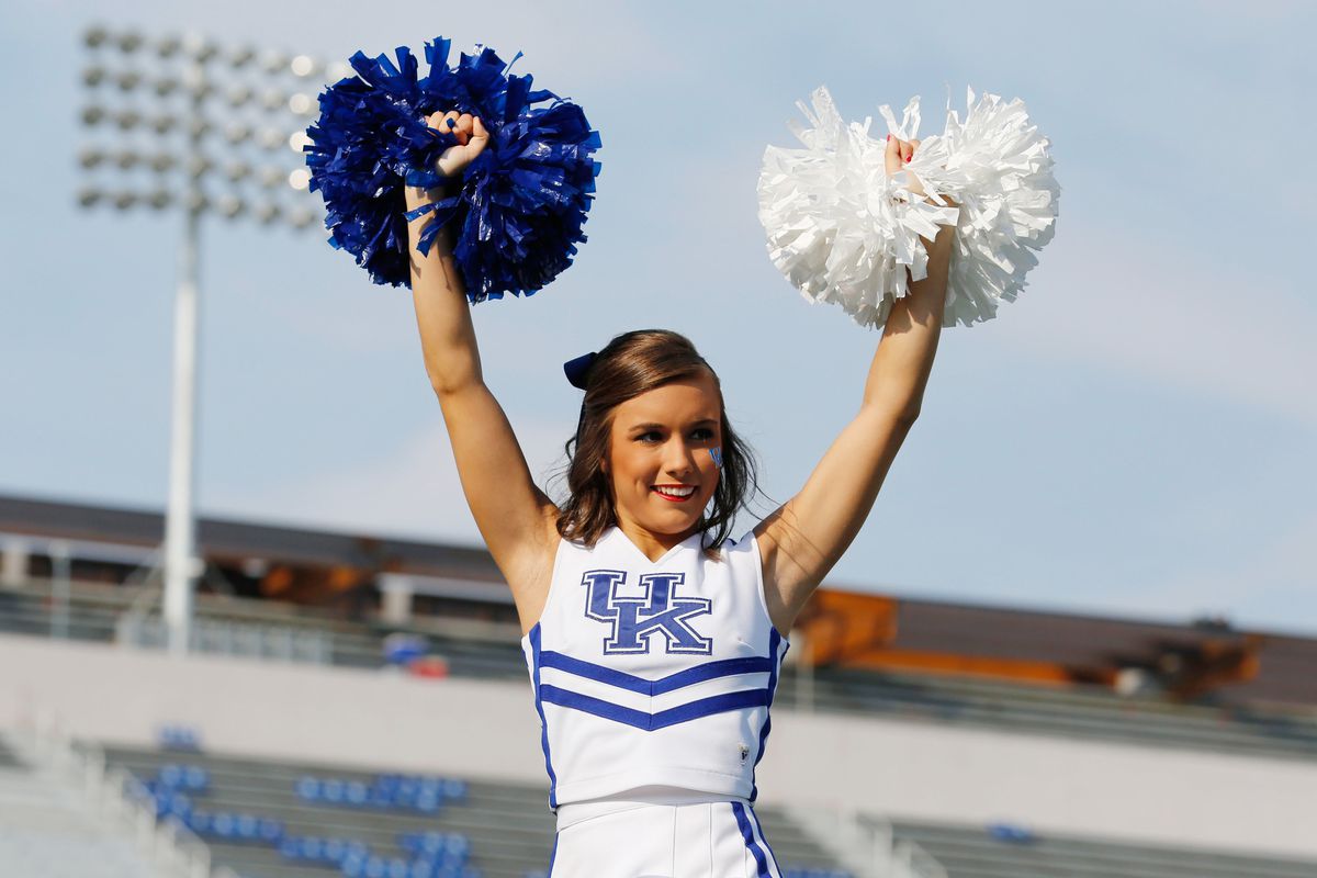 2023 TaxSlayer Gator Bowl – Clemson Tigers vs. Kentucky Wildcats Free Pick & CFB Betting Prediction