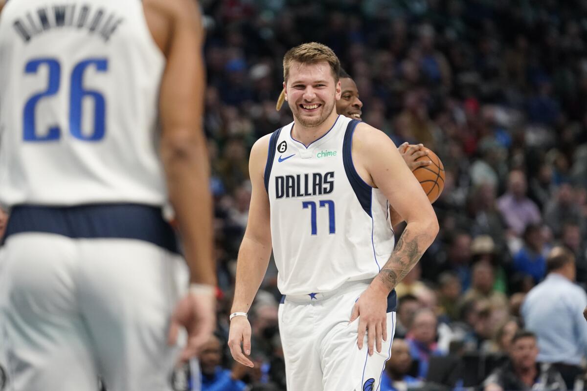 Sacramento Kings vs. Dallas Mavericks 1/27/2024 Free Pick & NBA Betting Prediction
