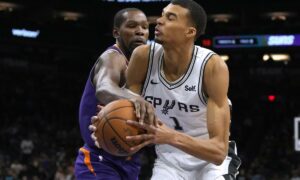 Milwaukee Bucks vs. San Antonio Spurs - 1/4/24 Free Pick & NBA Betting Prediction