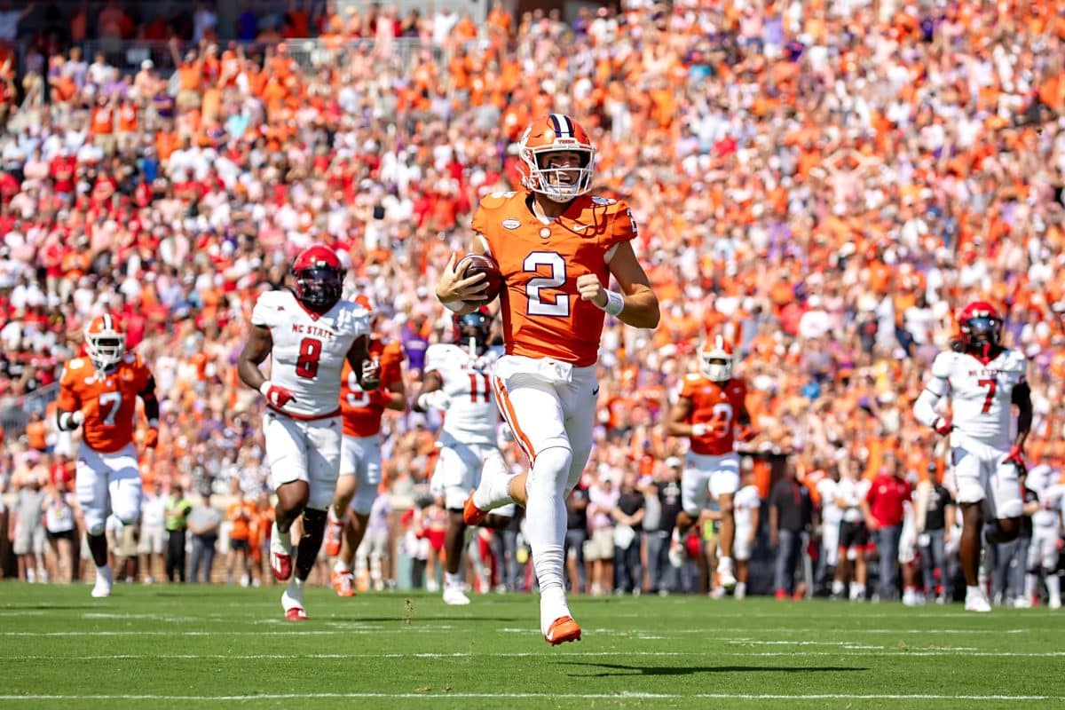 Penn State Nittany Lions vs. Clemson Tigers Free Bad Boy Mowers Pinstripe Bowl Pick & CFB Betting Prediction, 12/27/25