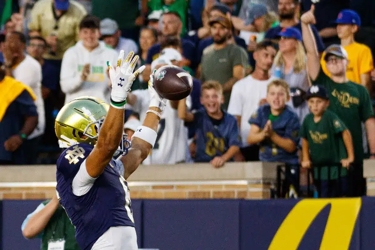 USC Trojans vs. Notre Dame Fighting Irish Free Pick & CFB Betting Prediction, 10/18/25