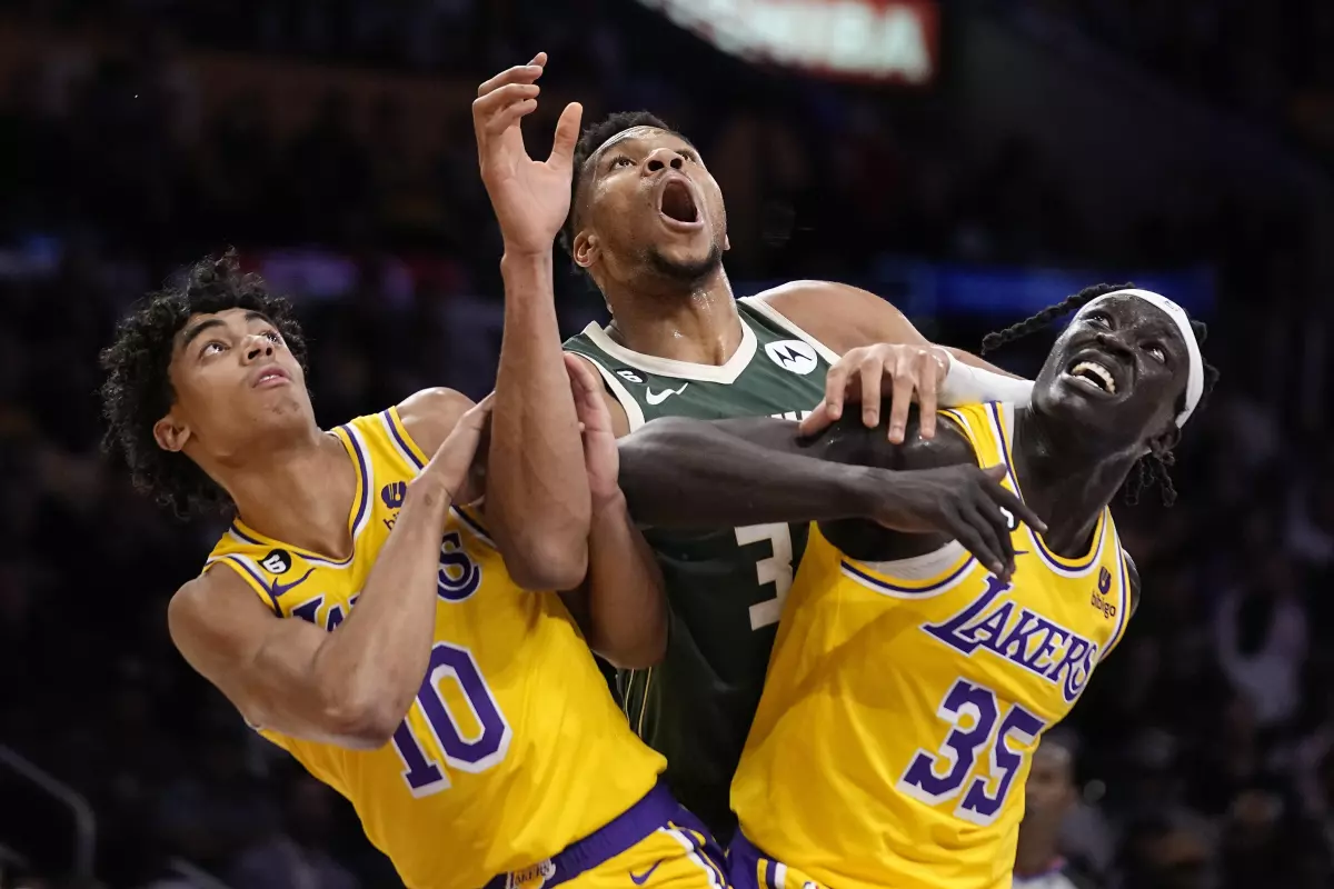 LA Lakers vs. Milwaukee Bucks Free Pick & NBA Betting Prediction, 11/15/25