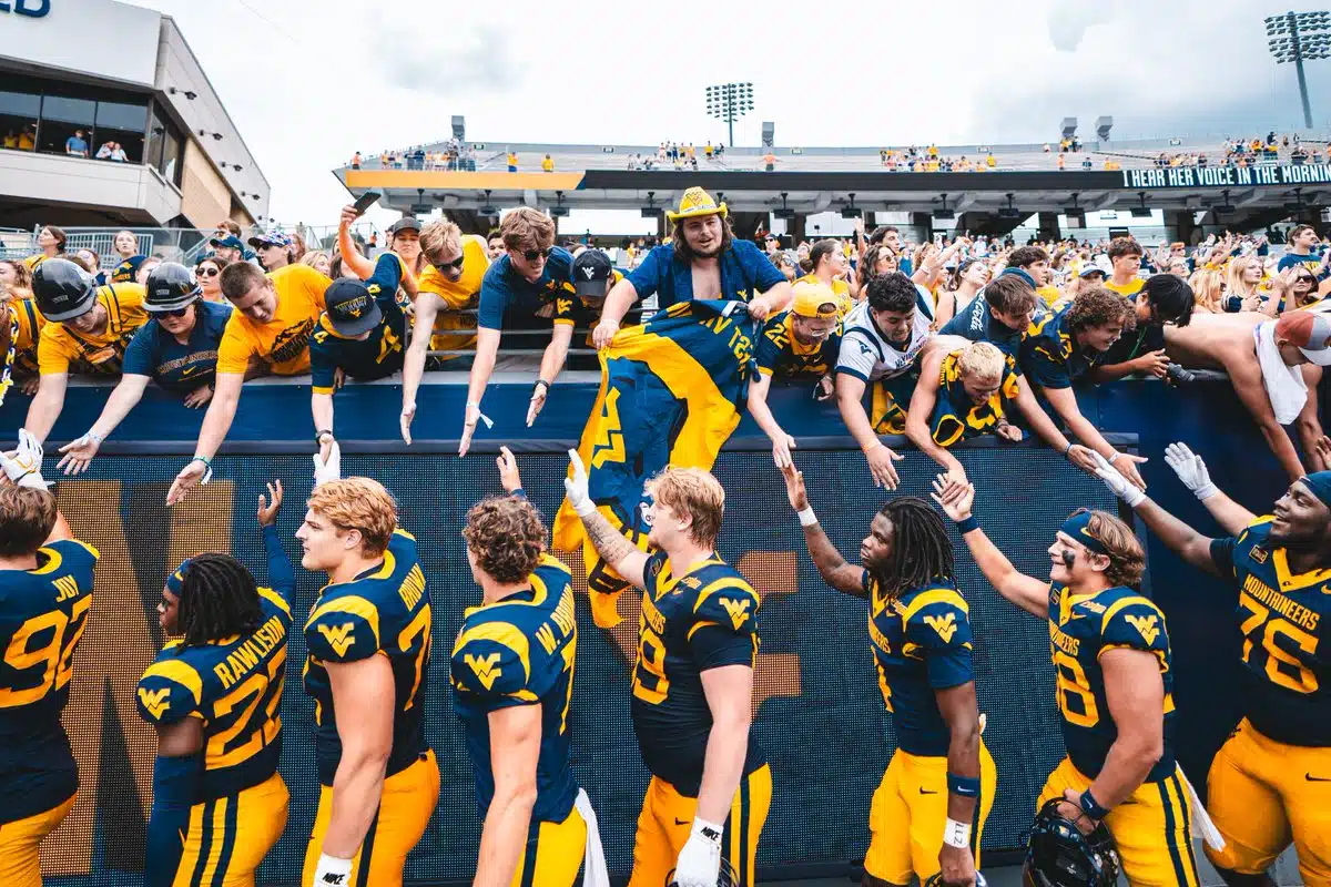 Virginia Cavaliers vs. West Virginia Mountaineers Free Duke’s Mayo Classic Pick & CFB Betting Prediction, 9/19/26